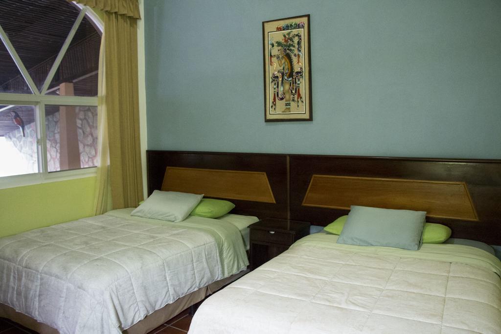 Hotel Ribiera Del Lago Peten Itza San Roman Exterior photo