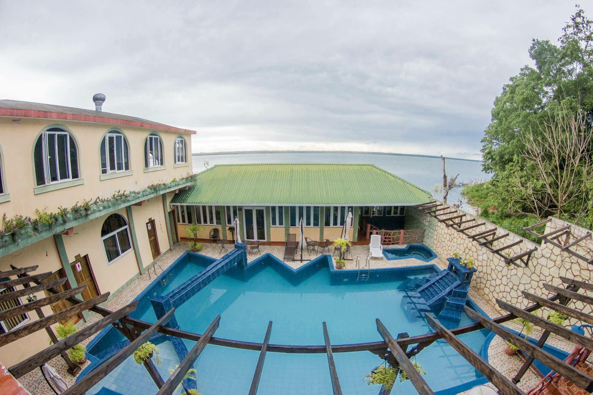 Hotel Ribiera Del Lago Peten Itza San Roman Exterior photo